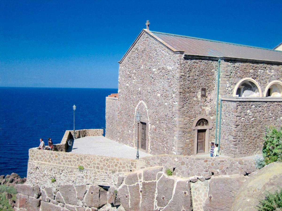 Apartament Victoria 150Mt From Beach Castelsardo Kültér fotó
